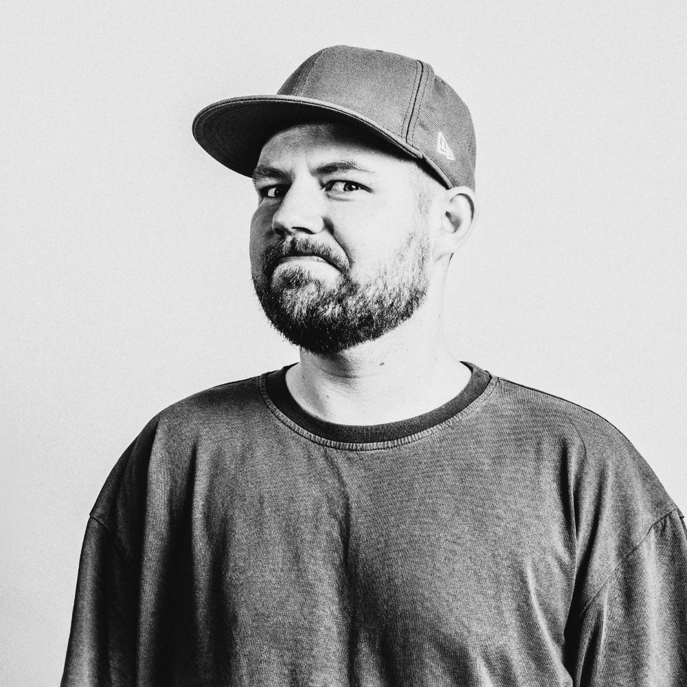 Resoはロンドンの音楽プロデューサー兼DJ